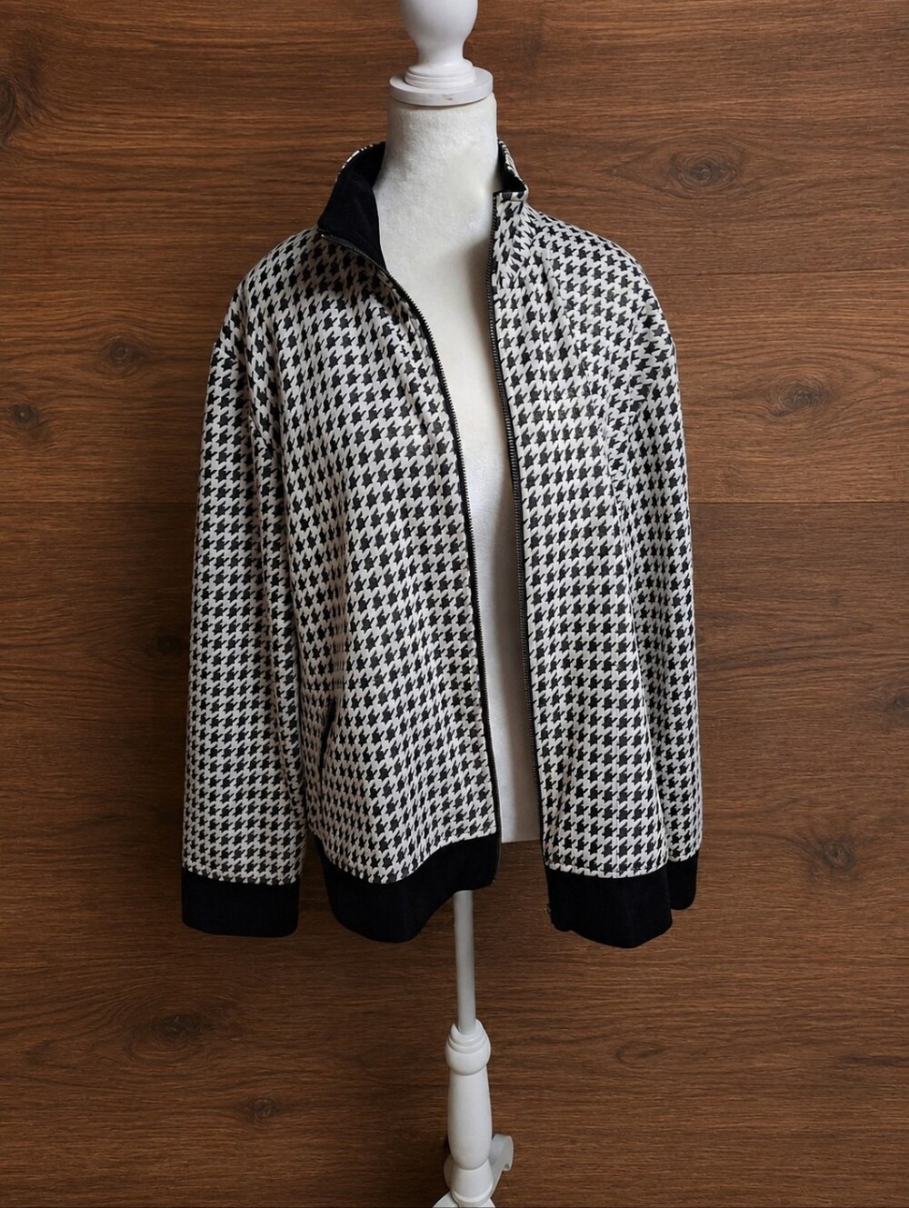 Chico's Travelers Black & White Houndstooth Zip Front Blazer Jacket Women Size 3 - Picture 4 of 16
